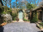 Courtyard garden